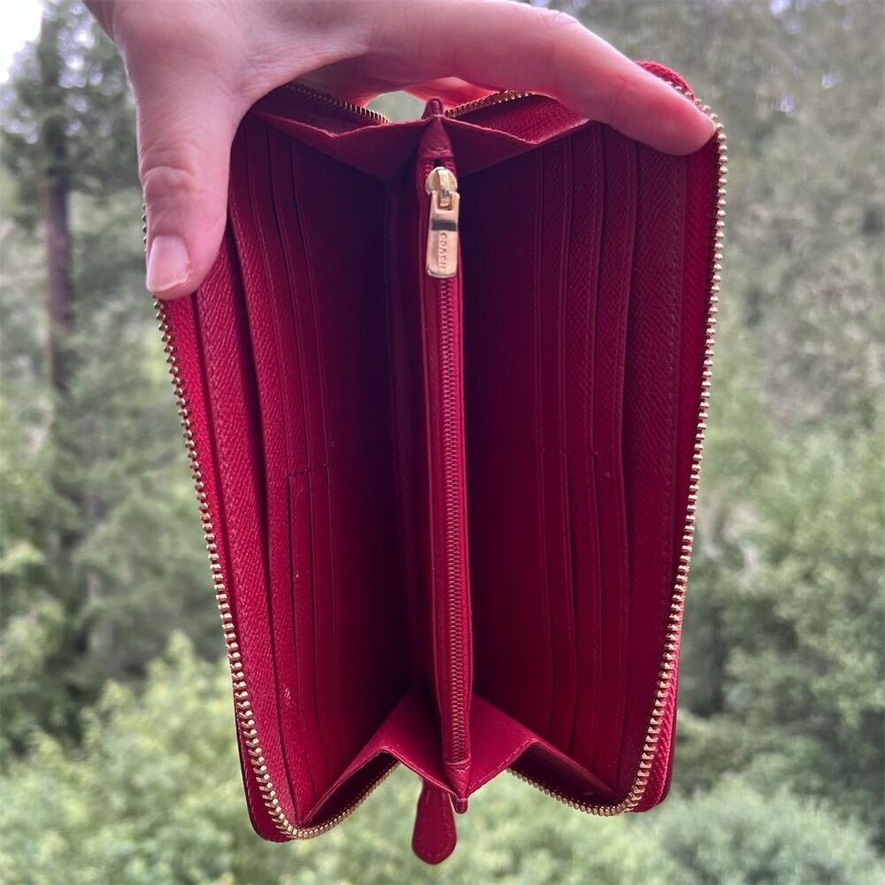 COACH Red Leather Phone Wallet with Gold Hardware EXCELLENT CONDITION AUTHENTIC - Picture 4 of 9